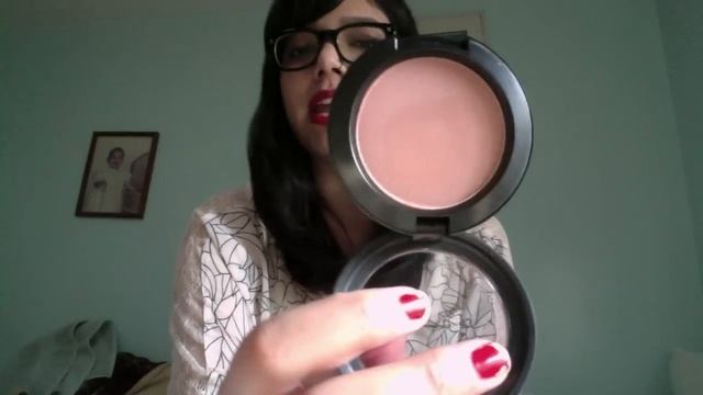 MAC Poised and Taupe Shape смотреть онлайн