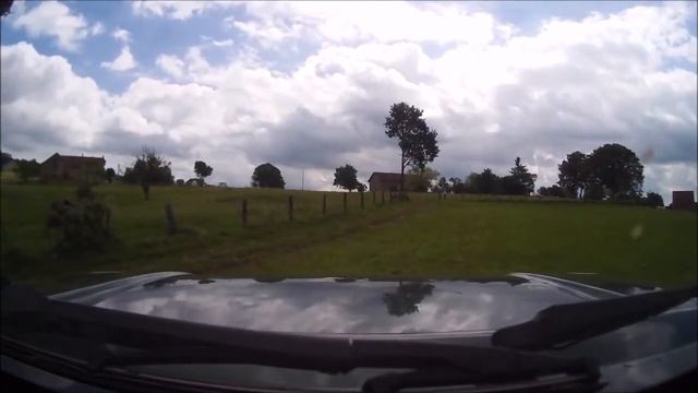 Range Rover Classic VS Defender 90' смотреть онлайн