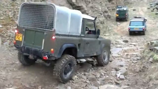 Toms V8 110 & 90 Land Rovers & Range Rover Classic Extreme off road смотреть онлайн
