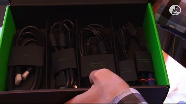 Razer Blackwidow X Chroma, Ripsaw e Seiren Pro - SUPER UNBOXING! смотреть онлайн