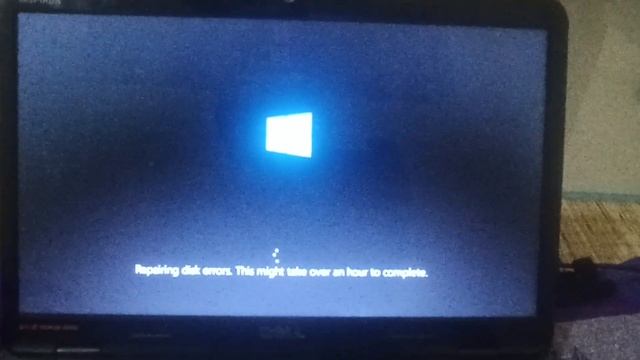 Laptop Display| Repairing Disk Errors.This Might Take Over an hour to Complete/ Max 7 hours wait смотреть онлайн
