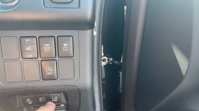 Обзор и стоимость TOYOTA SPADE с аукционов Японии. смотреть онлайн