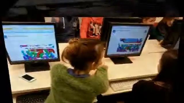 Kizoa Online Movie Maker: Starting Activities смотреть онлайн