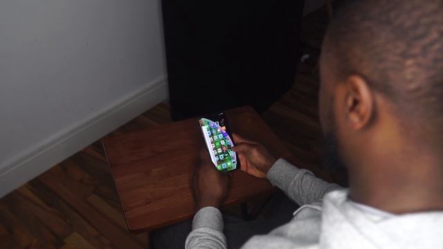 iPhone Xs Max Review | The Novelty смотреть онлайн