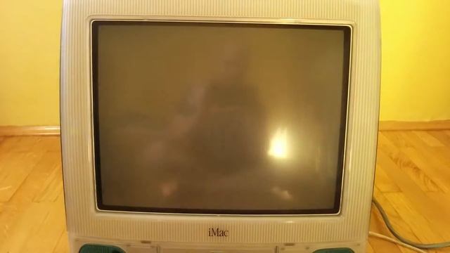 iMac G3 Rev. A 1998 Startup after 3 years смотреть онлайн
