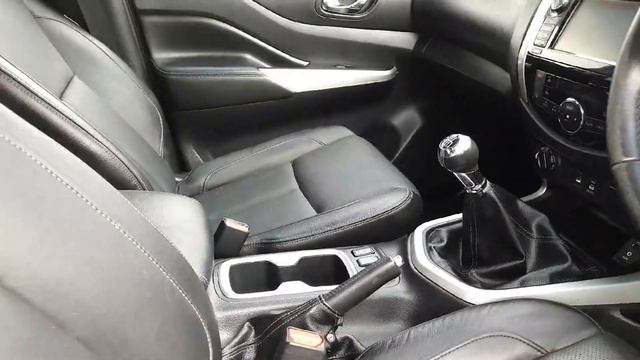 Nissan Navara 2.3 DCI Tekna DC 4DR смотреть онлайн