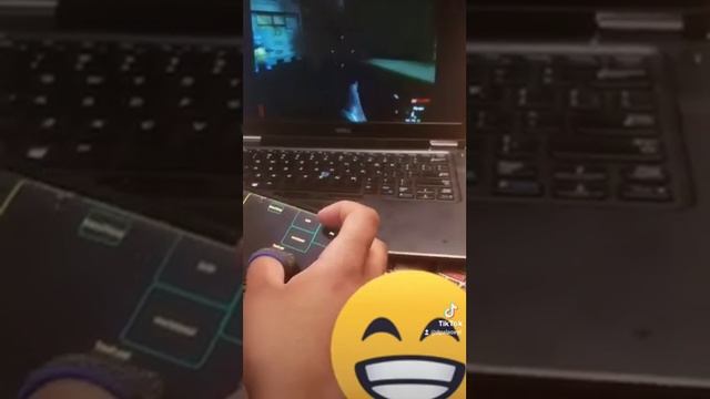 Playing COD WaW Custom Zombies with a Mobile Device!?!? (PC Remote) смотреть онлайн