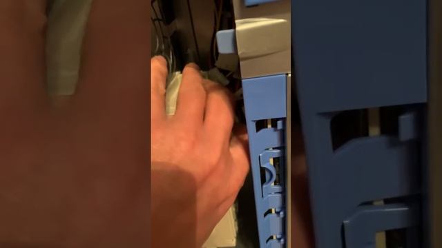 Removing internal FANs from Supermicro Server смотреть онлайн