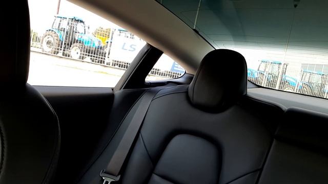 Краткий обзор Tesla Model 3