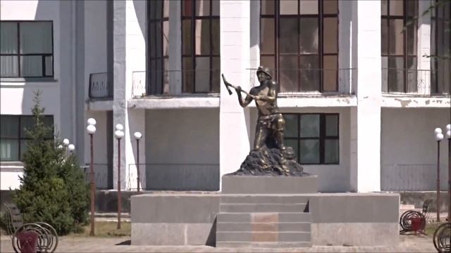 По ул Курчатова, к-т Юбилейный, стадион и до дет сада УМКА.