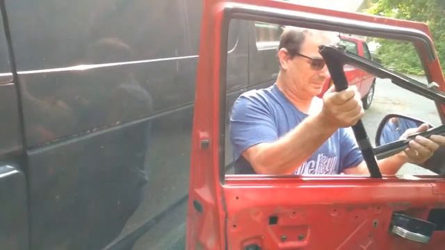 replacing a fly window смотреть онлайн