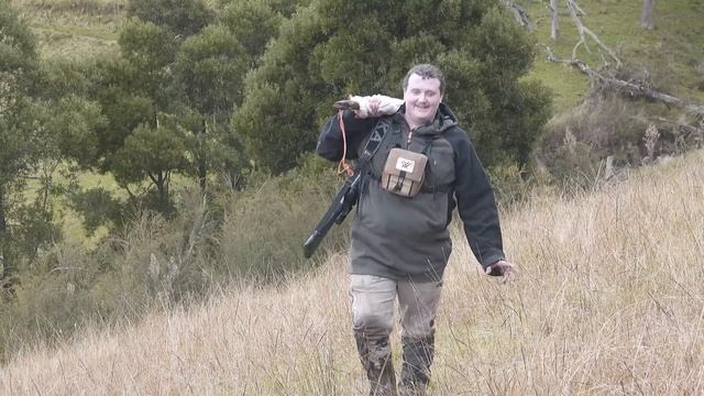 300 Win Mag Sambar - His First Deer Hunt смотреть онлайн