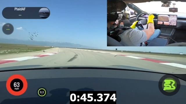 Tesla Model S Plaid Road Course Fast Lap смотреть онлайн