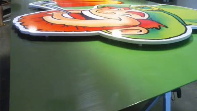 Installation of fascia sign & full colour window graphics смотреть онлайн