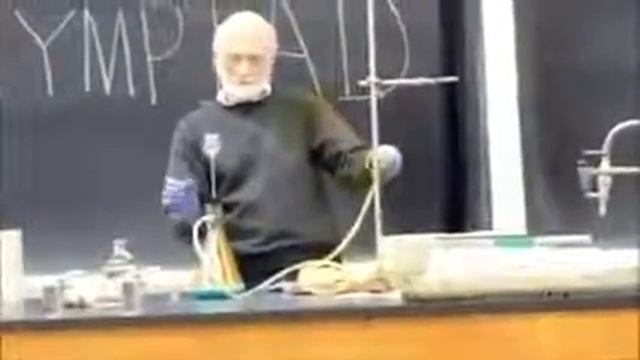 Крутые опыты на химии смотреть онлайн