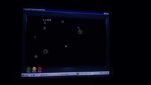Asteroids on Win98 смотреть онлайн