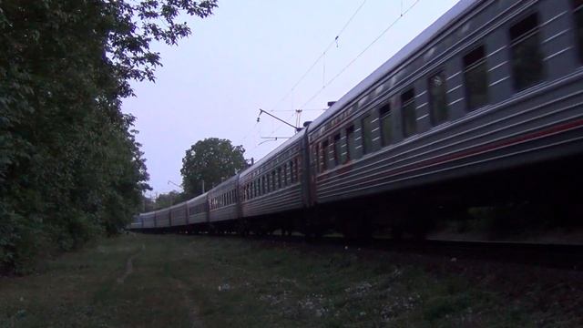 ЭП1М-708 с поездом №284 Сочи — Москва смотреть онлайн