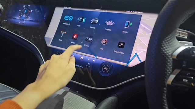 Walkaround Mercedes-EQ EQS 450 SUV - Indonesia смотреть онлайн