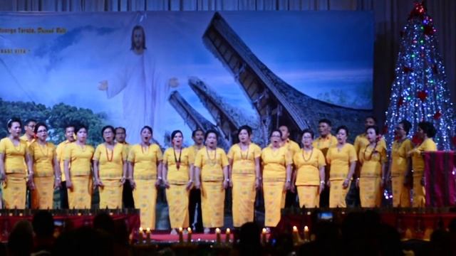 Festival Gloria by Paduan Suara Wilayah Dalung - Natal Ikat Bali 2018 смотреть онлайн