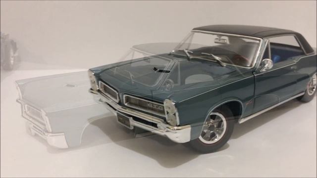 PONTIAC, GTO, 1965, 1/18 MAISTO.