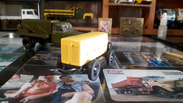 г.Плавск. Обзор модели 1/43 УРАЛЗИС 355М компрессор ЗИФ 55 . смотреть онлайн
