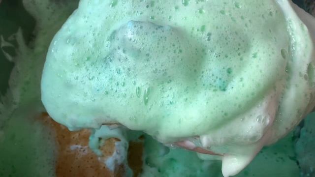 GREEN SUDS💚🫧 | Fabuloso Green Apple🍏 + GAIN 💚 - Sponge ASMR