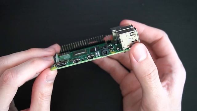 Unboxing Raspberry Pi 4 Model B 8GB RAM смотреть онлайн