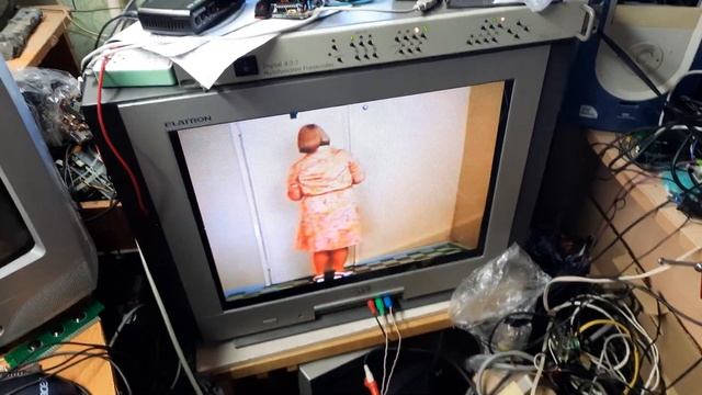 Записал фильмы в SECAM на советские кассеты ВК-180, Кассета 1.