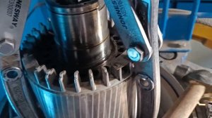 Разбор лифтовой лебедки "Otis".