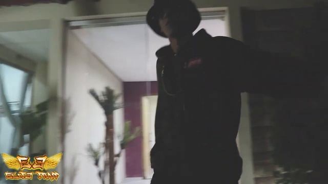Dyan777 feat- B Mac (ILUSÃO) смотреть онлайн