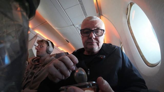 manchester to dubai смотреть онлайн