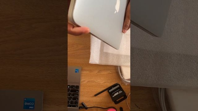 MacBook Pro (Retina, 13-inch, Early 2015) form BackMarket just in $265. смотреть онлайн