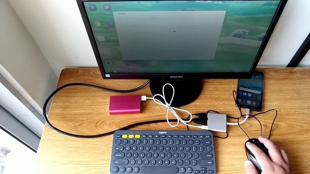Easy Projection and EMUI Desktop on the Huawei Mate 10 by TechNave.com смотреть онлайн