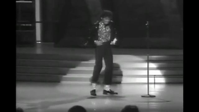 Michael Jackson - Think Different - Steve Jobs Quotes смотреть онлайн