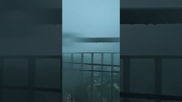 What a mild Typhoon in the Philippines look like in my window смотреть онлайн