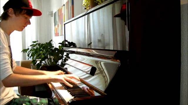 Bad Apple!! - Piano смотреть онлайн