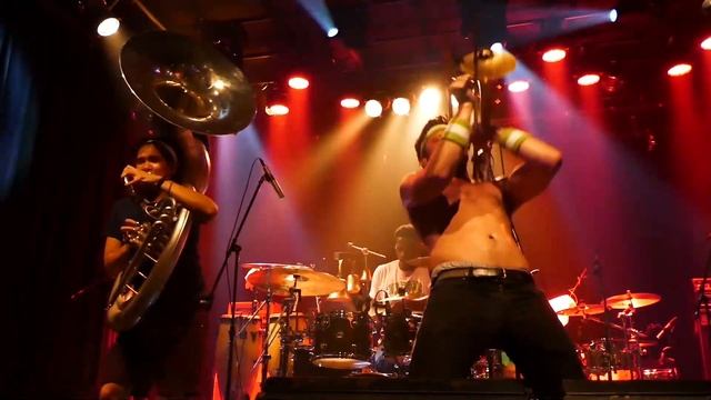 2017-10-20 (1) Lucky Chops (Set) @ Vinyl Music Hall смотреть онлайн