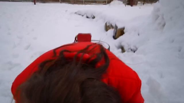 LAST TO LEAVE GIANT SNOW FORT WINS $10,000 смотреть онлайн