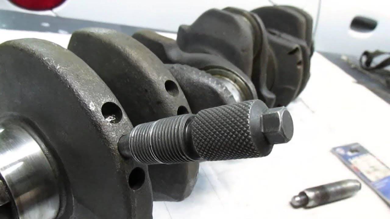 Фиксатор коленвала Audi A6C5 2.5 TDI V6 смотреть онлайн