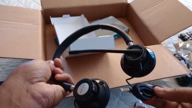 Lenovo Server Unboxing and Setup смотреть онлайн