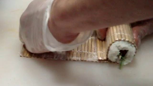 Кушай суши - приготовление ролла смотреть онлайн