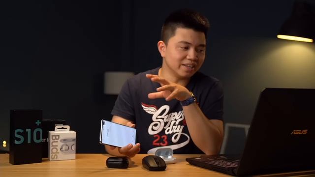 LIVE | Bóc hộp Galaxy S10+ và Galaxy Buds. Tặng quà 2 CỦ!!! смотреть онлайн