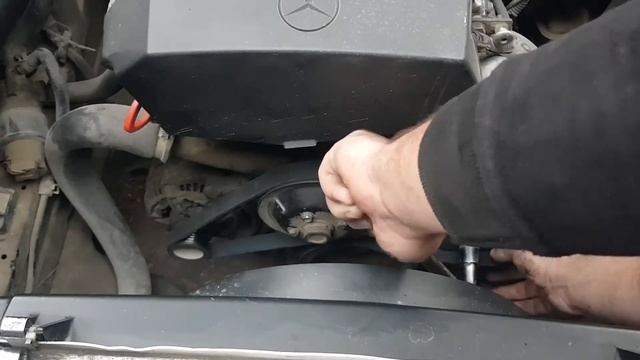 Как Заменить Ремень на Шкифах Mercedes benz w210 смотреть онлайн