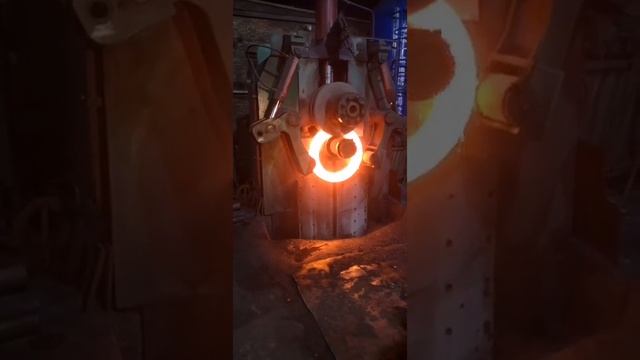 Seamless rolled rings, Aluminum forging parts, Stainless steel forging parts, Titanium forgings. смотреть онлайн