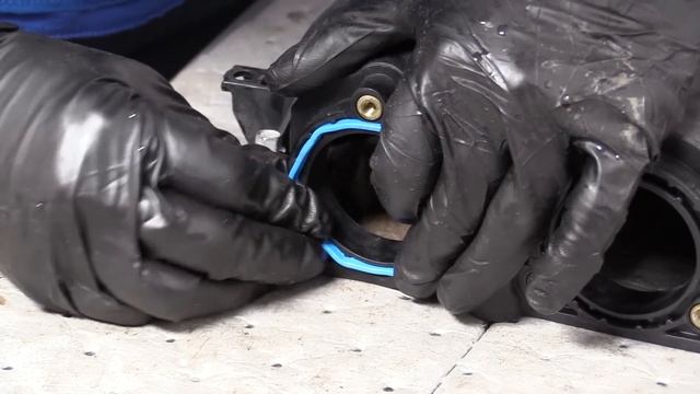 How to Replace Valve Cover Gasket 06-18 Jeep Wrangler смотреть онлайн