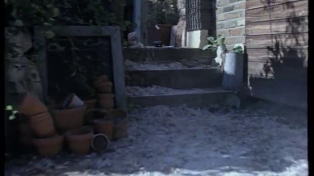 The Beautiful South - A Little Time смотреть онлайн