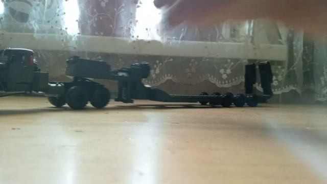 Модели седельных тягачей Краз с полуприцепами 1:43 смотреть онлайн