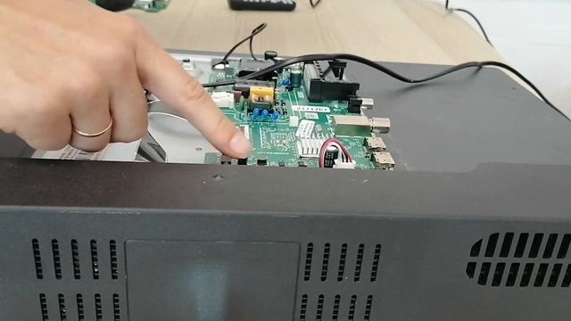 Телевизор не включается после скачка напряжения. Как исправить? смотреть онлайн