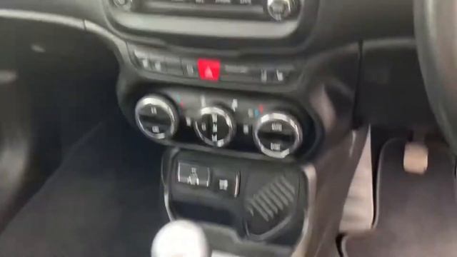 66 Jeep Renegade 1.4 limited Panoramic roof смотреть онлайн