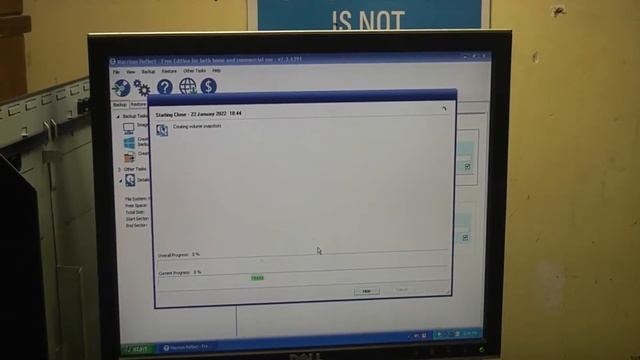 Upgrading the HDD in my file server PC смотреть онлайн